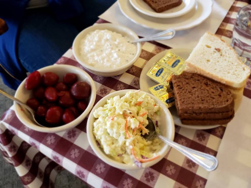 The Ronneburg Restaurant | restaurant | 4408 220th Trail, Amana, IA 52203, USA | 3196223641 OR +1 319-622-3641