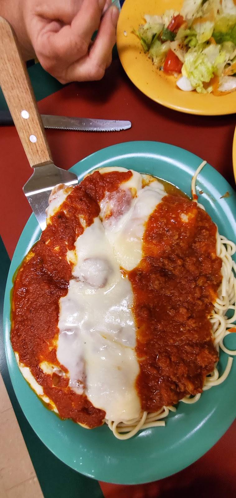 Pizza King | restaurant | 3729 Main St, Pikeville, TN 37367, USA | 4234477564 OR +1 423-447-7564