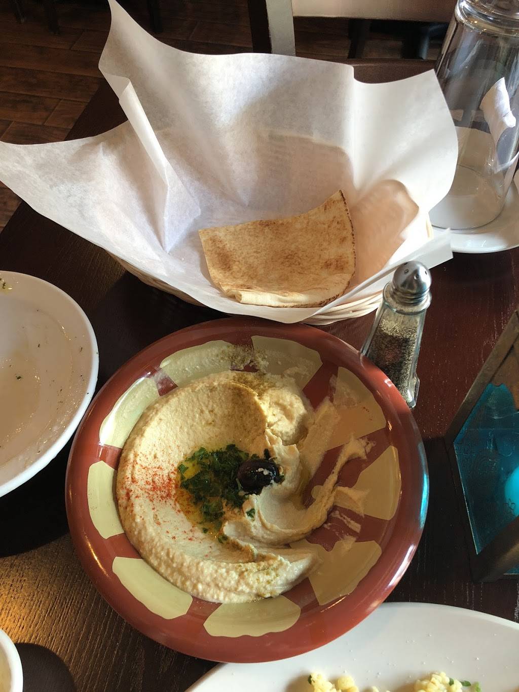 Cedar Palace | restaurant | 655 W Armitage Ave, Chicago, IL 60614, USA | 3126430933 OR +1 312-643-0933