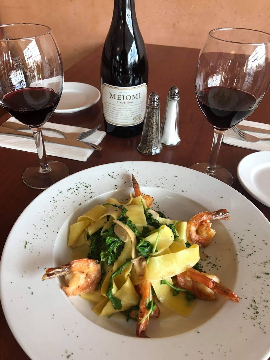 Fratellos restaurant | restaurant | 2852 Kitty Hawk Rd, Livermore, CA 94551, USA | 9252949771 OR +1 925-294-9771