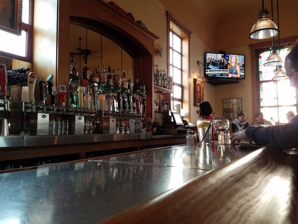 Clarkston Union Bar & Kitchen | restaurant | 54 S Main St, Village of Clarkston, MI 48346, USA | 2486206100 OR +1 248-620-6100