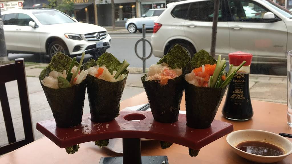 Echo Sushi | restaurant | 2036 Yonge St, Toronto, ON M4S 1Z9, Canada | 4163228861 OR +1 416-322-8861