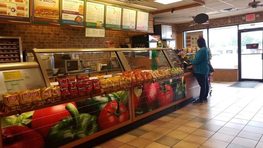 Subway | restaurant | 1453 Millville Ave, Hamilton, OH 45013, USA | 5137373123 OR +1 513-737-3123