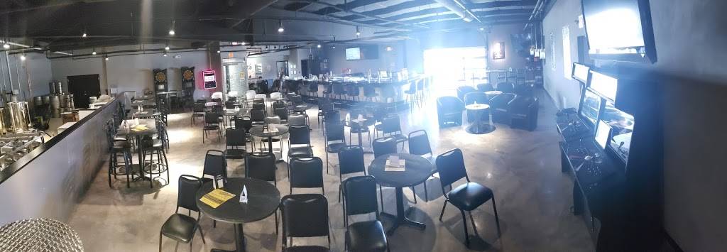 Golden Fox Brewing, LLC | restaurant | 2874 N Dinneen St, Decatur, IL 62526, United States | 2173309993 OR +1 217-330-9993