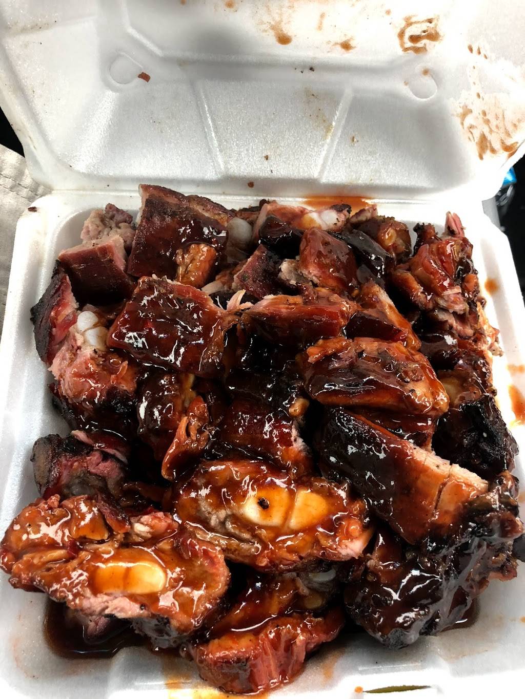 Riverview grill | restaurant | 806 Riverview Dr, Kalamazoo, MI 49048, USA | 2694432100 OR +1 269-443-2100