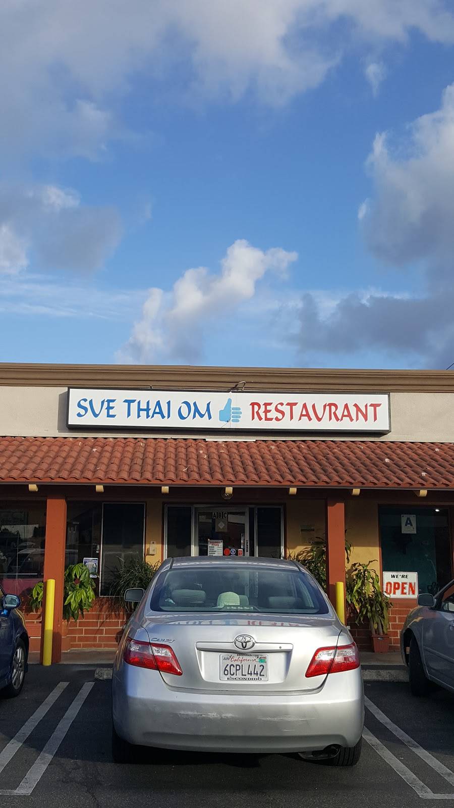 Sue Thai Om | restaurant | 1450 W Mission Rd # ABC, San Marcos, CA 92069, USA | 7608427779 OR +1 760-842-7779