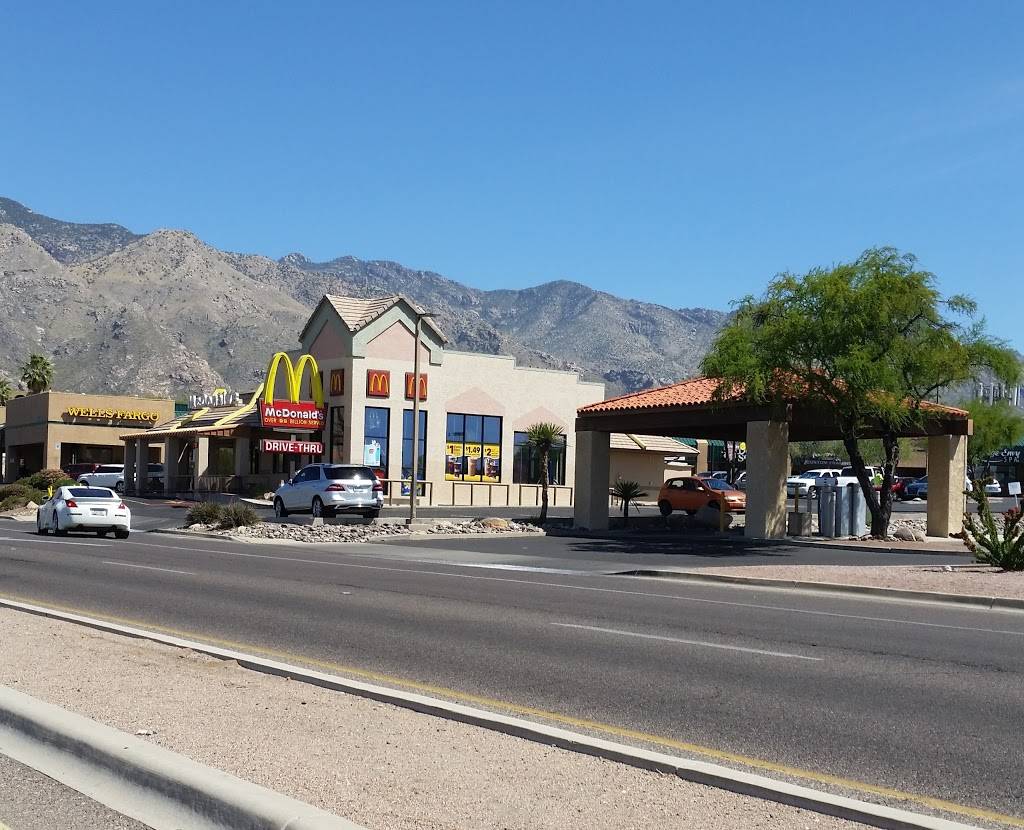 McDonalds | cafe | 5640 N Swan Rd, Tucson, AZ 85718, USA | 5202995953 OR +1 520-299-5953