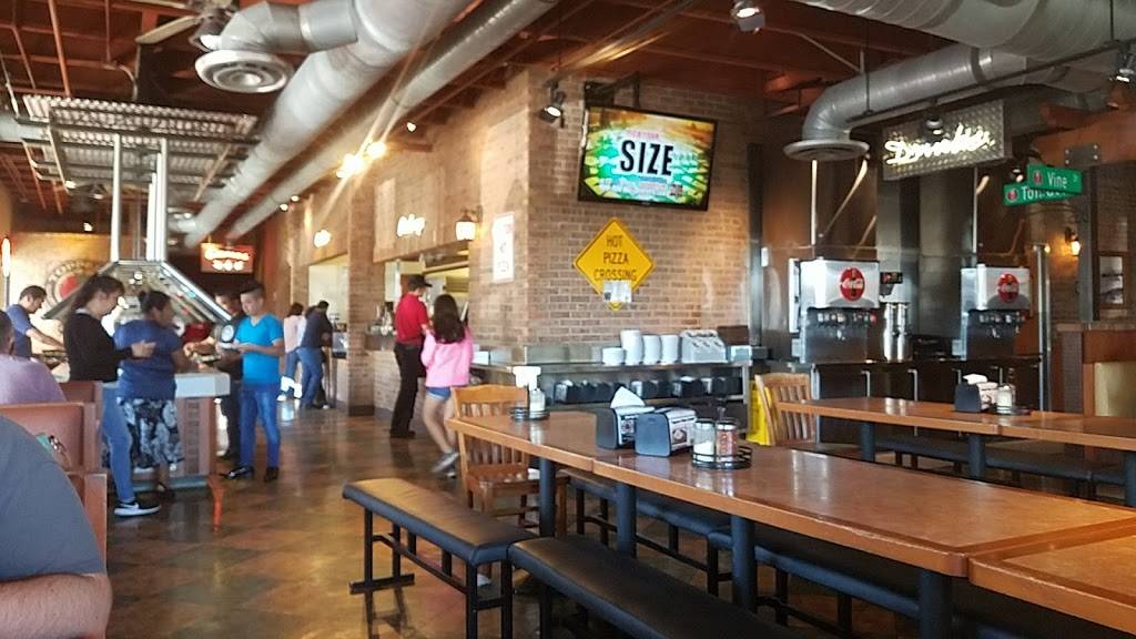 Toppers Pizza | restaurant | 2408 Erringer Rd, Simi Valley, CA 93065, USA | 8054954444 OR +1 805-495-4444