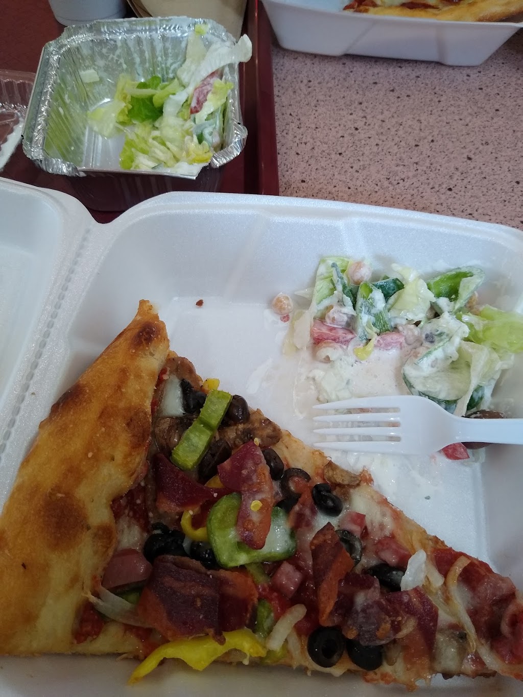 Pyramid Pizza and Grill | restaurant | 2011 N Roan St, Johnson City, TN 37601, USA | 4232209421 OR +1 423-220-9421