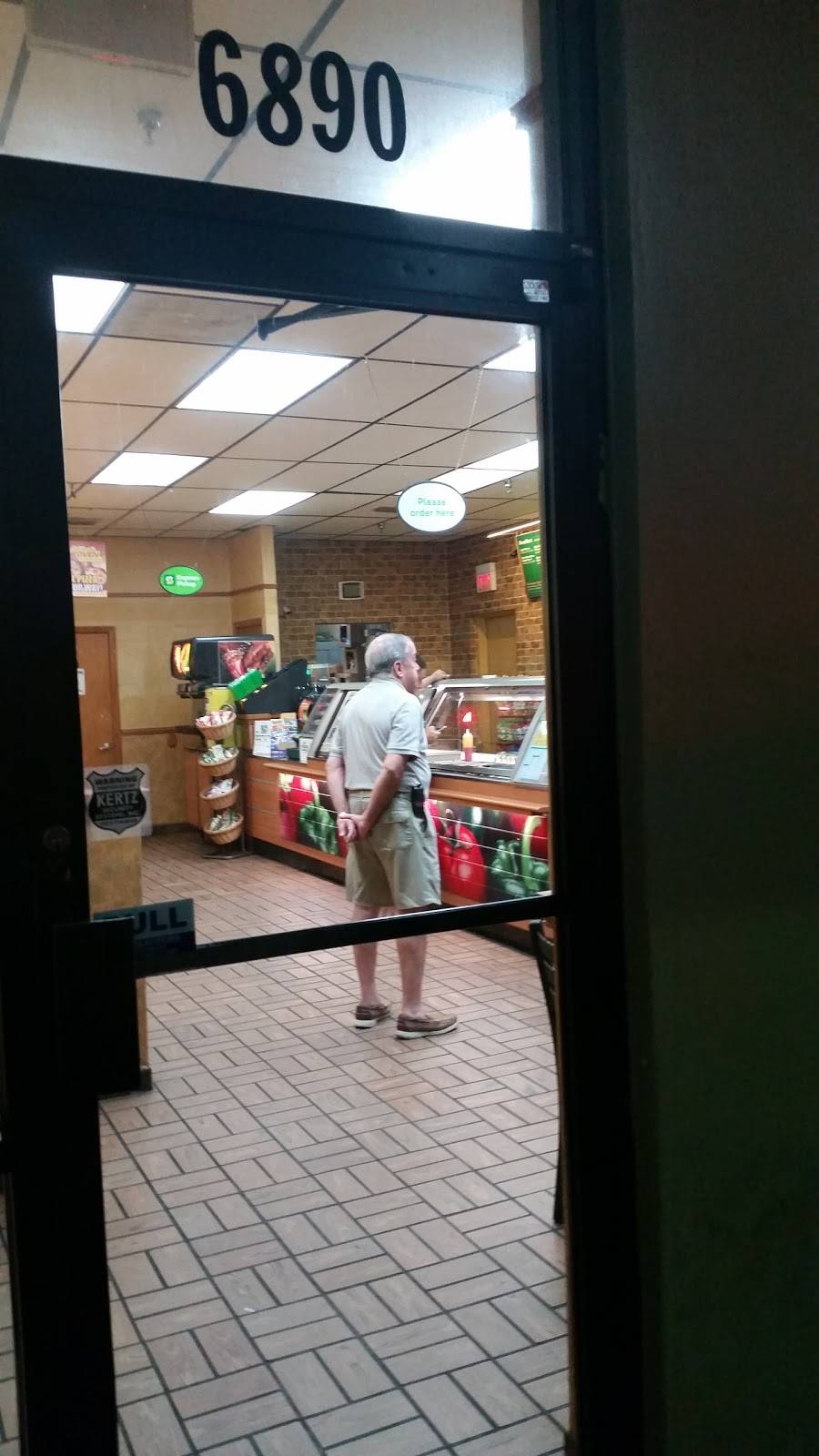 Subway | meal takeaway | 6890 W 12th Avenue Store #8, Hialeah, FL 33014, USA | 3055581902 OR +1 305-558-1902