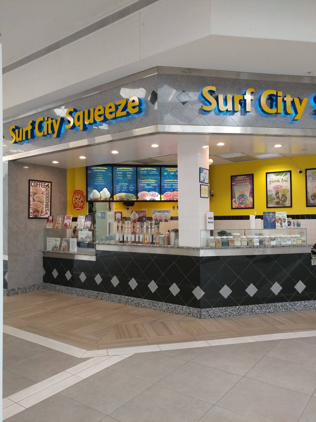 Surf City Squeeze | restaurant | 334 Briarwood Cir, Ann Arbor, MI 48108, USA | 7346690575 OR +1 734-669-0575