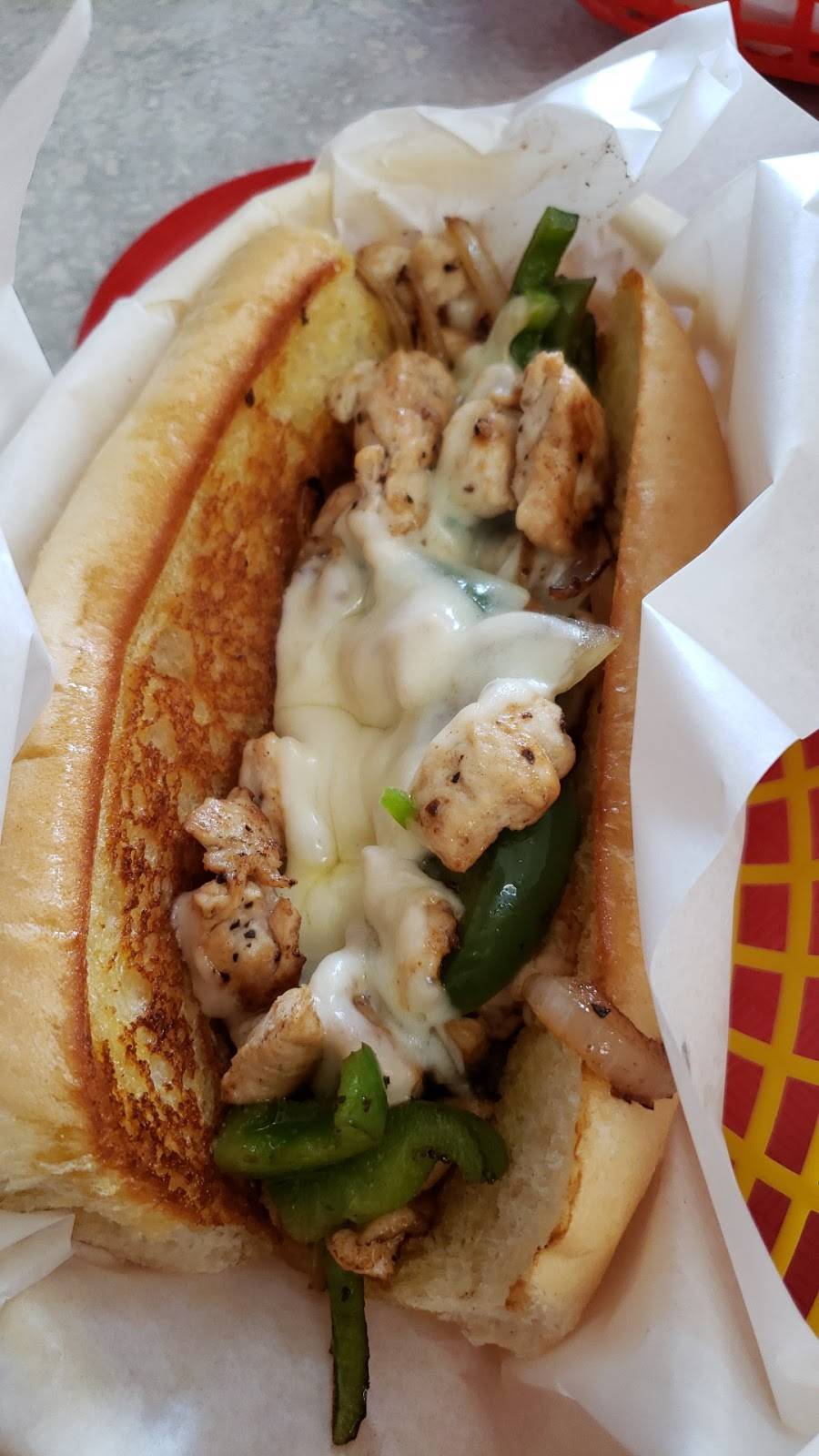 Daves Dawgs | restaurant | 531 Bedford Rd, Morris, IL 60450, USA | 8159414141 OR +1 815-941-4141