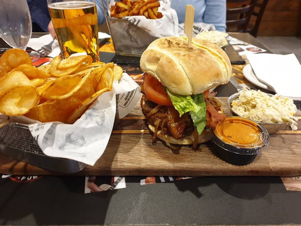 Resto Pub Le Rabaska | restaurant | 85 Rue Principale N, Maniwaki, QC J9E 2B5, Canada | 8194410035 OR +1 819-441-0035