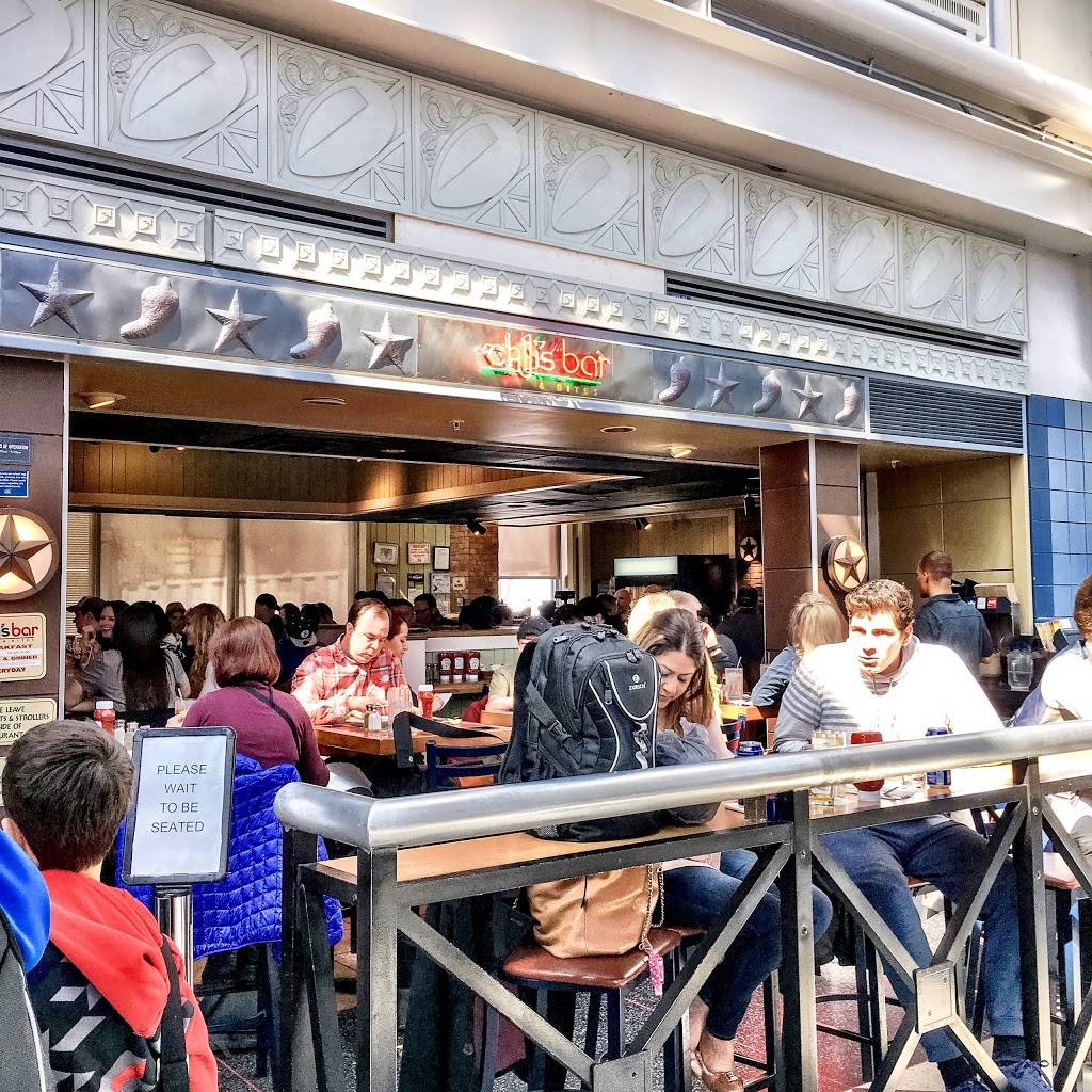 Chilis Grill & Bar | meal takeaway | Bld 6, Field Term #1, Chicago, IL 60666, USA | 7733777800 OR +1 773-377-7800