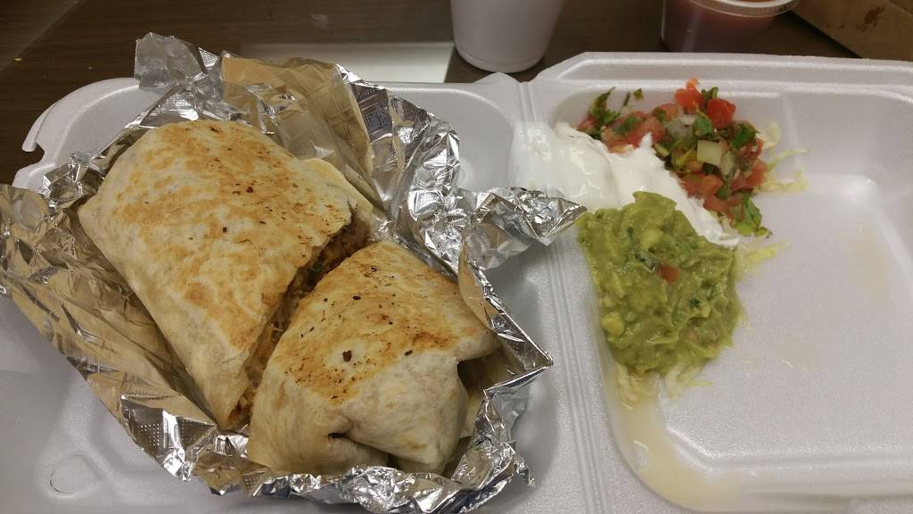 Marias Diner | restaurant | 3848 Main Ave, Groves, TX 77619, USA | 4099607777 OR +1 409-960-7777