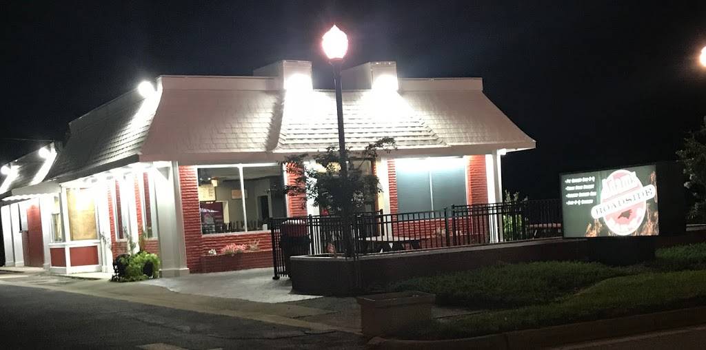 Adams Roadside BBQ | restaurant | 728 N Brightleaf Blvd, Smithfield, NC 27577, USA | 9199388395 OR +1 919-938-8395