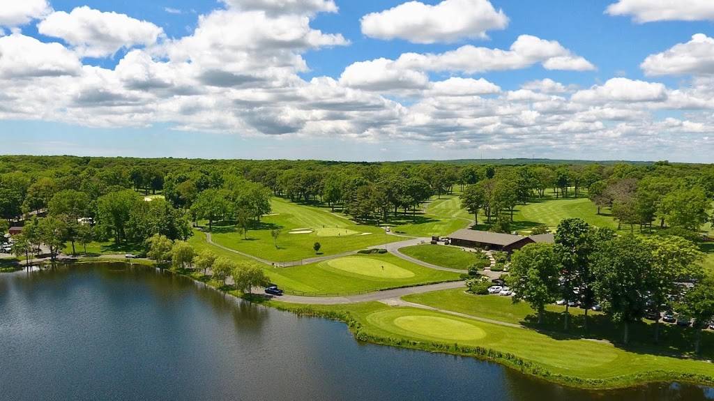 Spring Lake Golf Club | restaurant | 30 E Bartlett Rd, Middle Island, NY 11953, USA | 6319245115 OR +1 631-924-5115