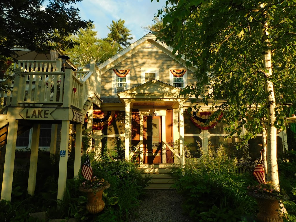 Big Moose Inn, Cabins, & Campground | restaurant | 5 Frederickas Way, Millinocket, ME 04462, USA | 2077238391 OR +1 207-723-8391