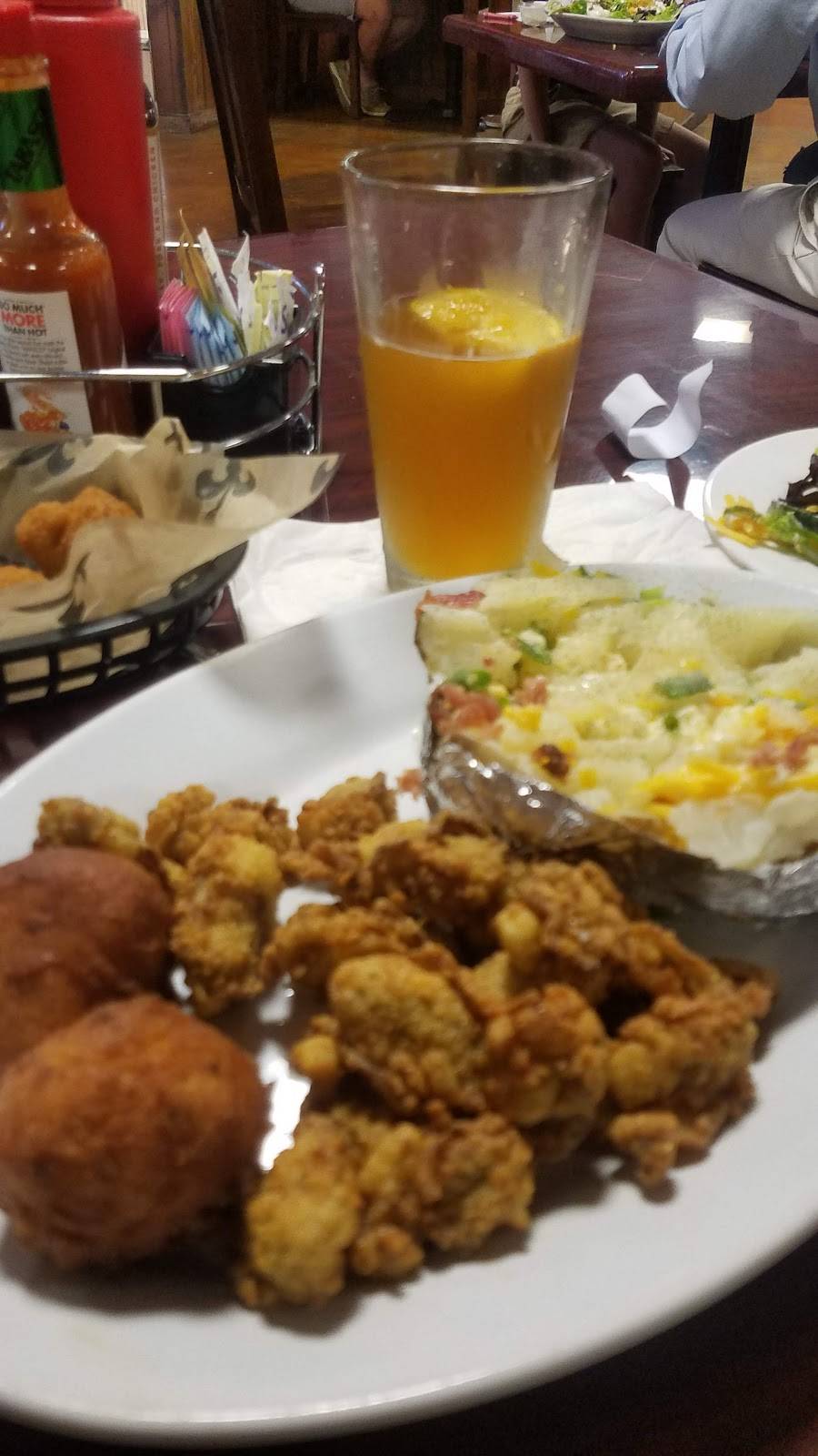 Central City Steak And Seafood | restaurant | 9550 Hooper Rd, Baton Rouge, LA 70818, USA | 2252272806 OR +1 225-227-2806