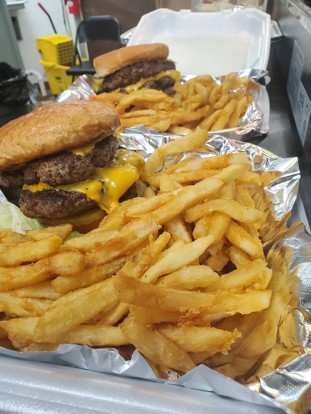 LARRYS LUNCHBOX | restaurant | 3850 Altamesa Blvd, Fort Worth, TX 76133, USA | 8176941850 OR +1 817-694-1850