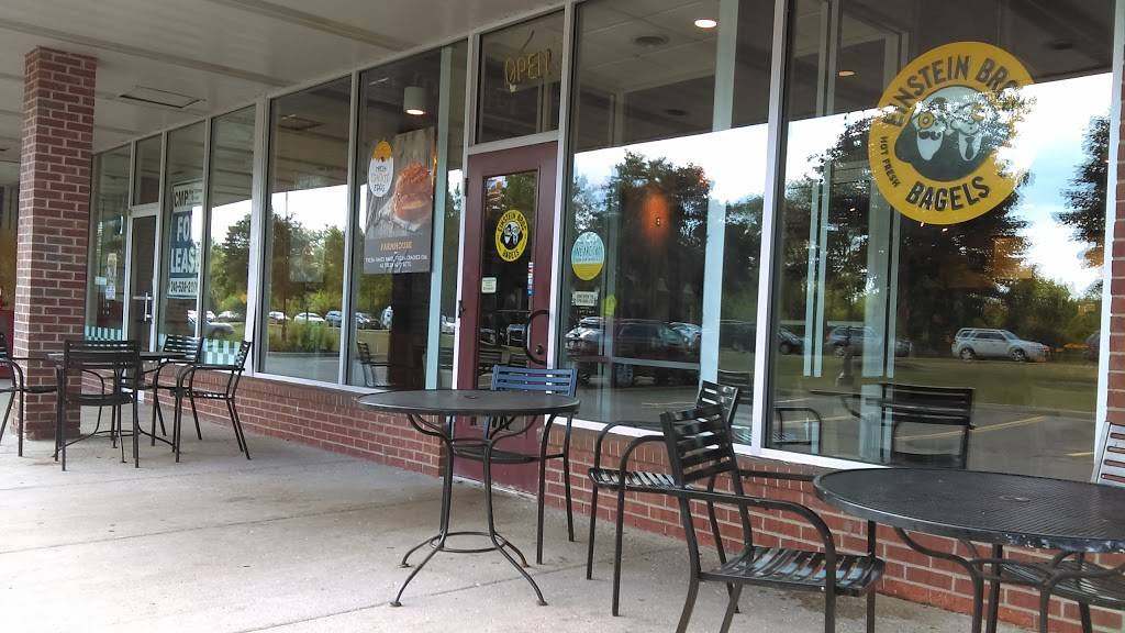 Einstein Bros. Bagels | bakery | 8366 Richardson Rd, Commerce Charter Twp, MI 48382, USA | 2483669898 OR +1 248-366-9898