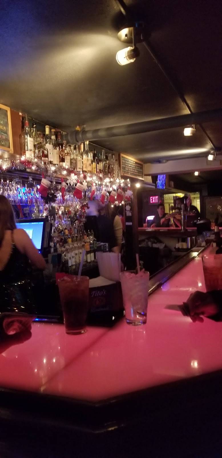 City Bar | night club | 636 State St, Madison, WI 53703, USA | 6082502489 OR +1 608-250-2489