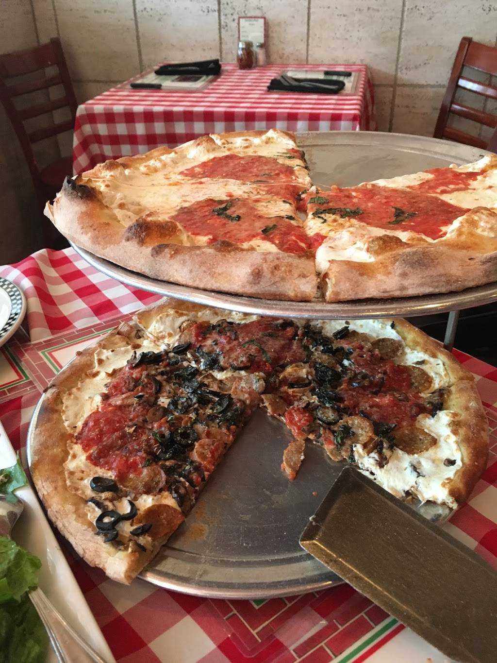 Brooklyns Coal-Burning Brick-Oven Pizzeria | restaurant | 15 Oak St, Ridgewood, NJ 07450, USA | 2014937600 OR +1 201-493-7600
