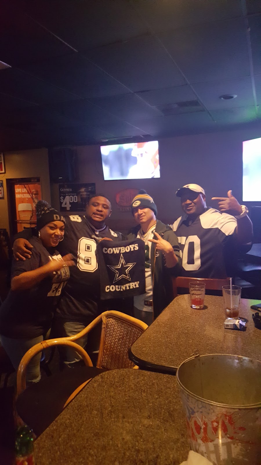 Black Gold Sports Bar | restaurant | 4555 E University Blvd, Odessa, TX 79762, USA | 4323624766 OR +1 432-362-4766