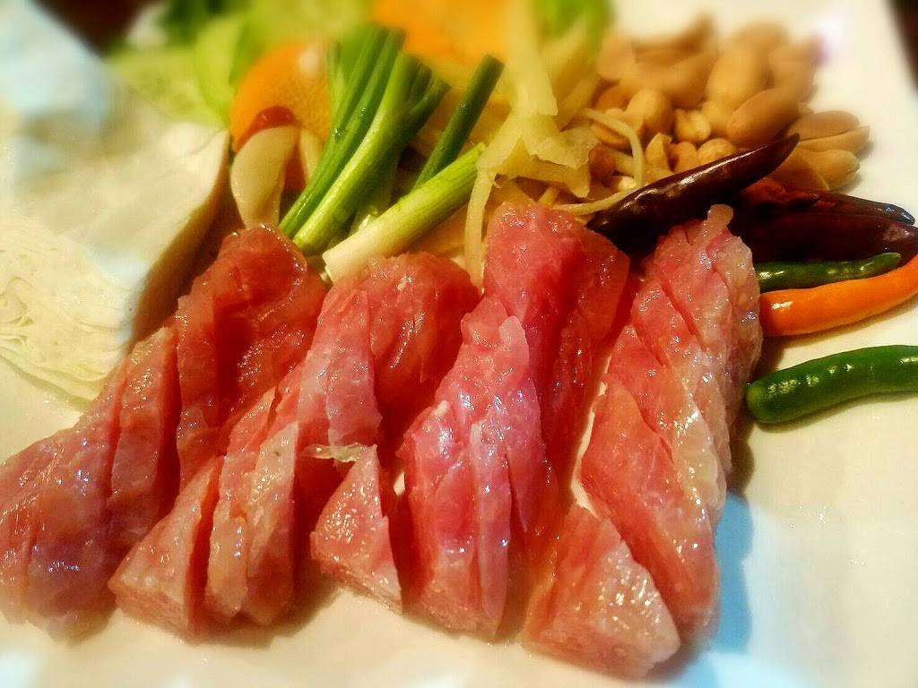 We Thai Restaurant & Bar | restaurant | 2575 S Dairy Ashford Rd Ste.A, Houston, TX 77077, USA | 2817595400 OR +1 281-759-5400