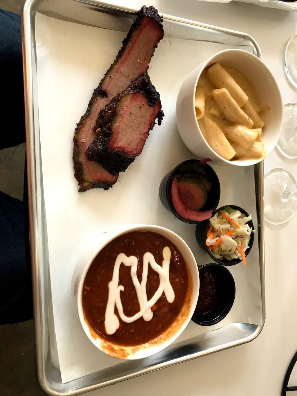 Une Année | Hubbards Cave Brewery Kitchen | restaurant | 6343 W Gross Point Rd, Niles, IL 60714, USA | 8476350655 OR +1 847-635-0655