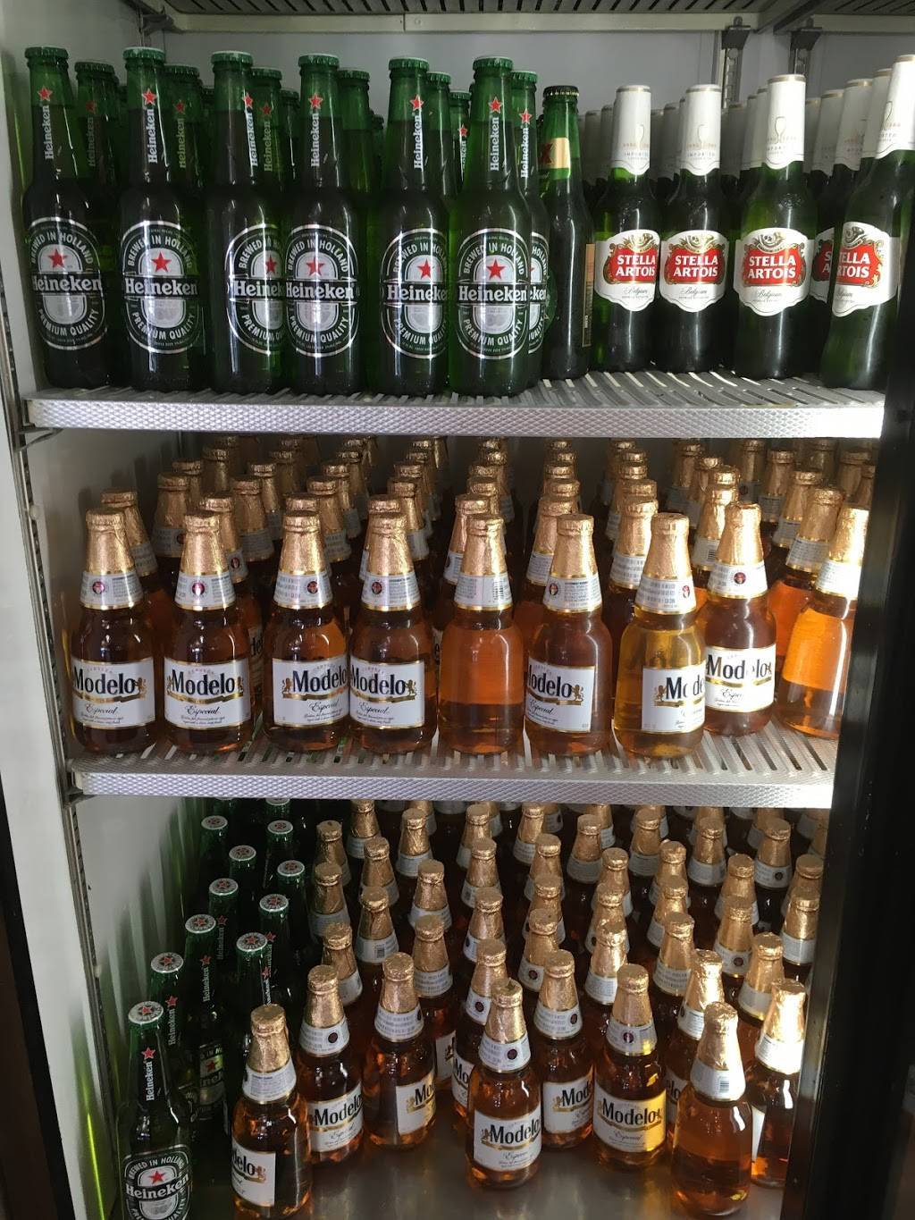 PUERTO DE LA LIBERTAD | restaurant | 3249 E Gage Ave, Huntington Park, CA 90255, USA | 3235888350 OR +1 323-588-8350