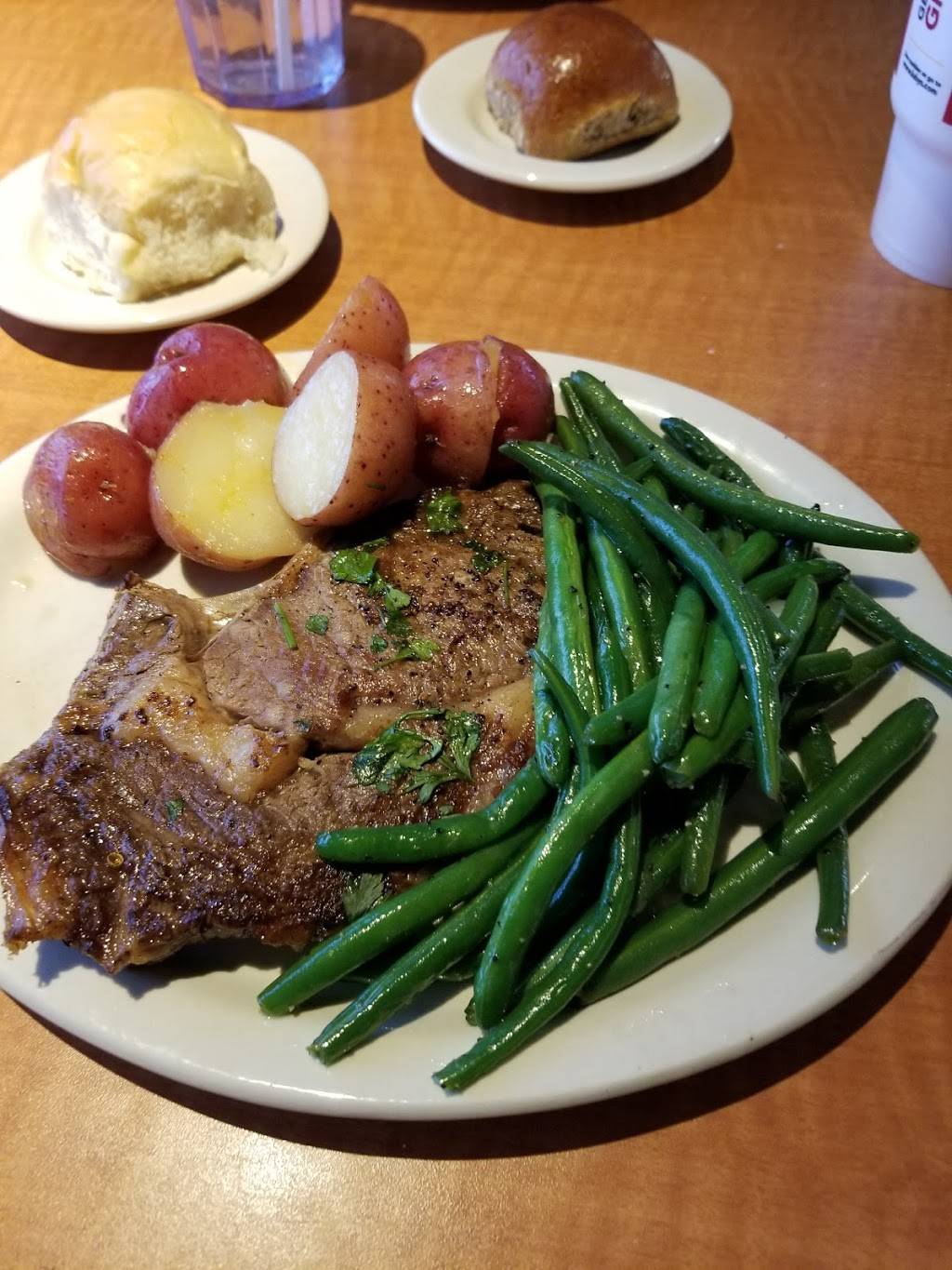 Lubys | restaurant | 801 N Beckley Rd, DeSoto, TX 75115, USA | 9722309944 OR +1 972-230-9944