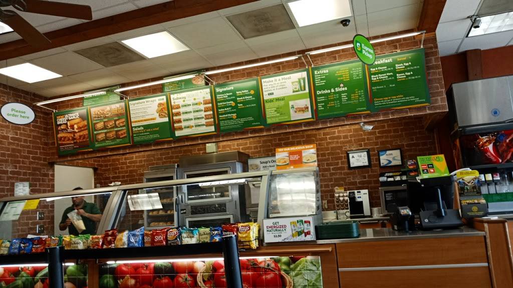 Subway | restaurant | 2105 Pyramids Village Blvd #101, Greensboro, NC 27405, USA | 3363755566 OR +1 336-375-5566