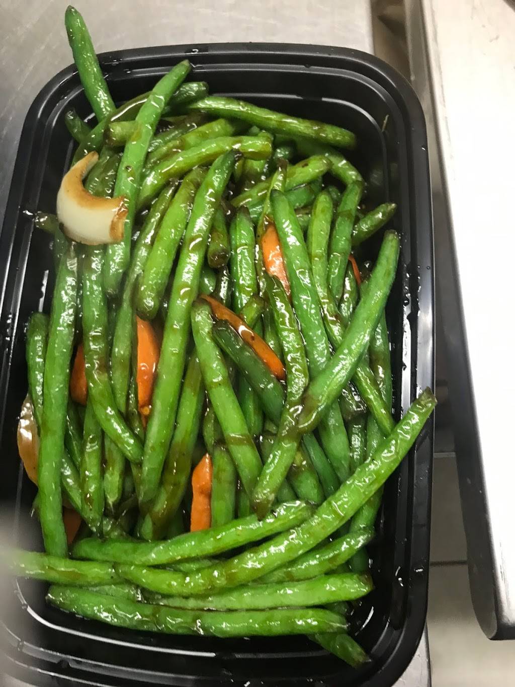 Fresh Ginger fusion | restaurant | 64 Main Rd N, Hampden, ME 04444, USA | 2078626210 OR +1 207-862-6210