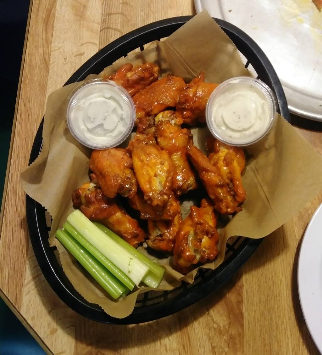 Round Table Pizza | meal delivery | 3212 S White Rd, San Jose, CA 95148, USA | 4082749574 OR +1 408-274-9574