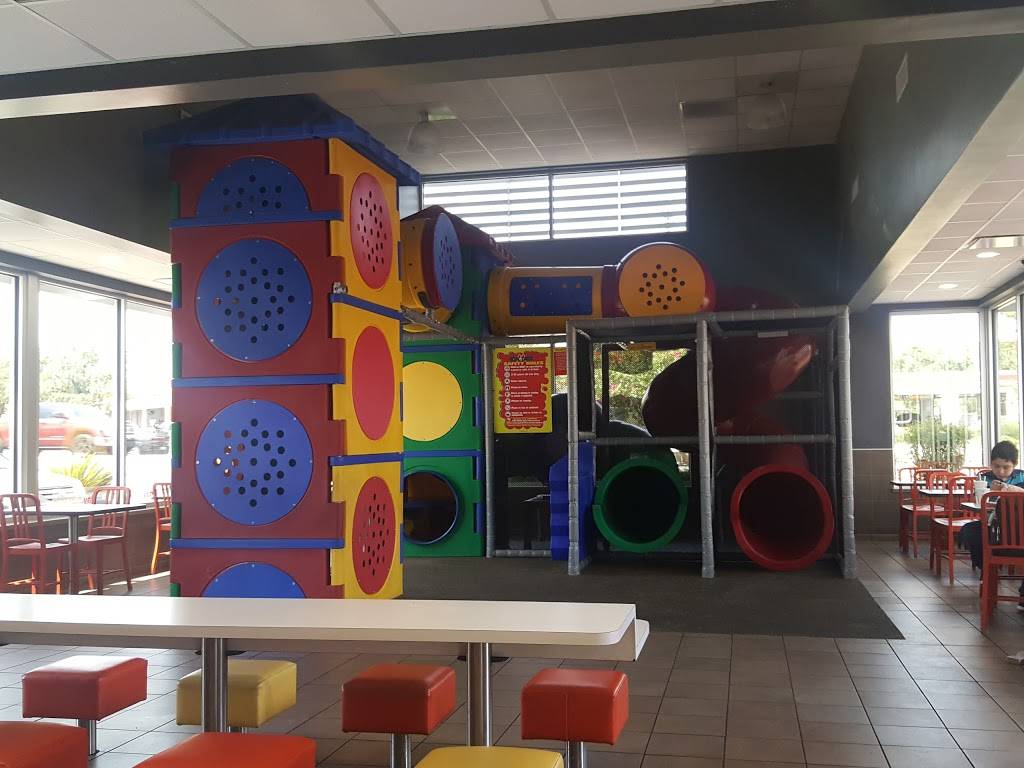 McDonalds | cafe | 9358 Culebra Rd, San Antonio, TX 78251, USA | 2106804675 OR +1 210-680-4675