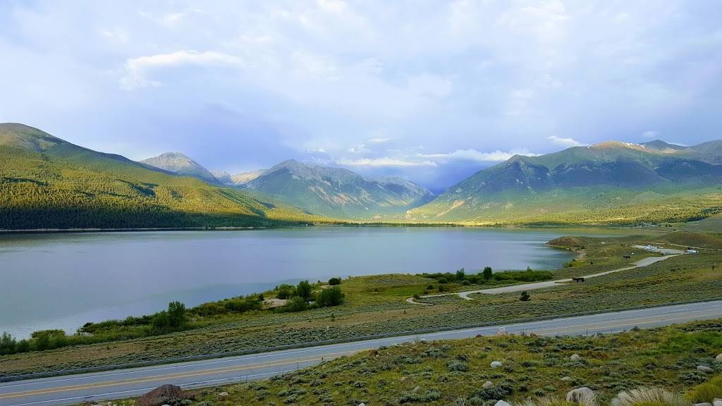 The Twin Lakes Inn & Saloon | restaurant | 6435 E, CO-82, Twin Lakes, CO 81251, USA | 7194867965 OR +1 719-486-7965