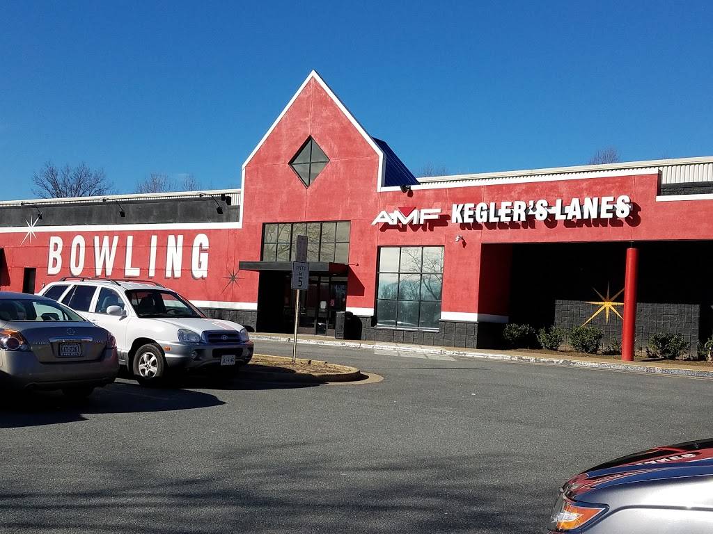 Bowlero Charlottesville | restaurant | 335 Rivanna Plaza Dr, Charlottesville, VA 22901, USA | 4349783999 OR +1 434-978-3999