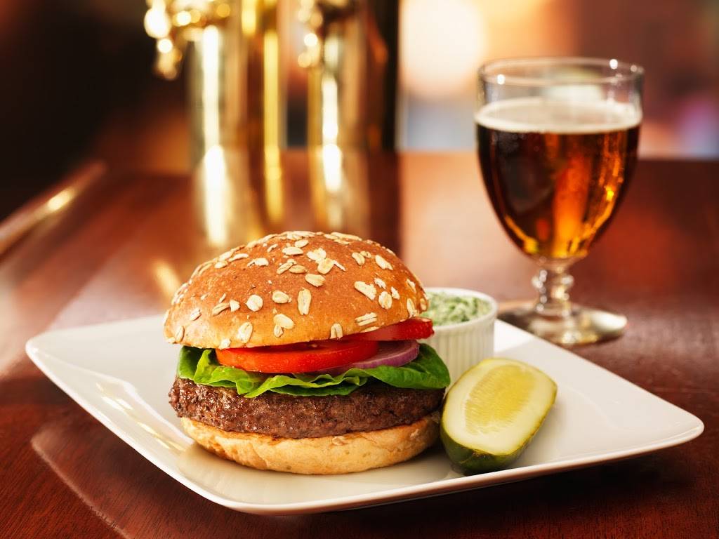 Cactus Oak Tavern | restaurant | 9800 Hyatt Resort Dr, San Antonio, TX 78251, USA | 2106471234 OR +1 210-647-1234