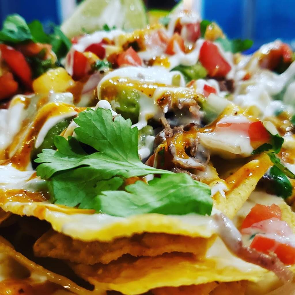 Mamas Tamales | restaurant | 616 W 9th St, Lawrence, KS 66044, USA | 7854247565 OR +1 785-424-7565