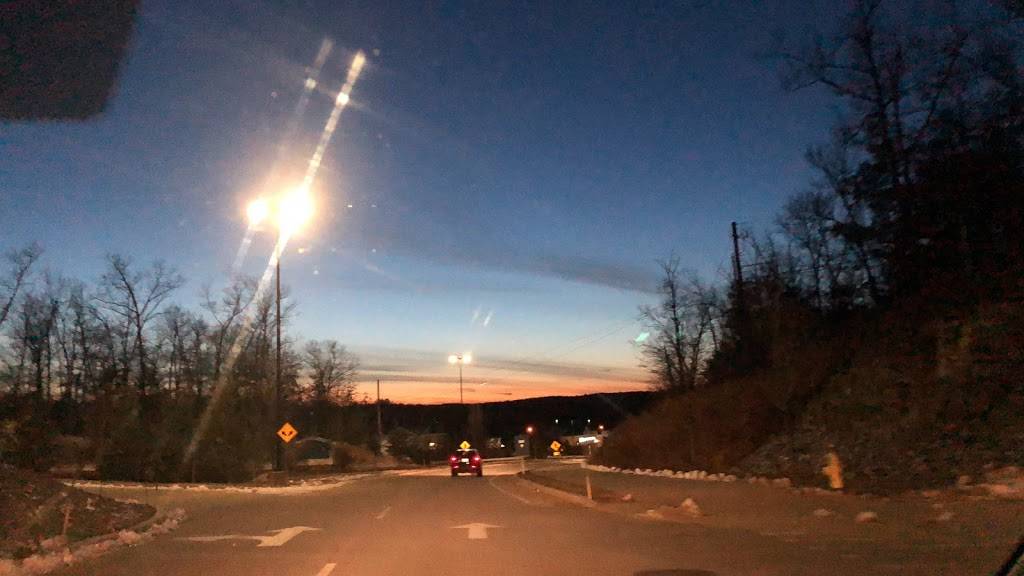 Starbucks | cafe | 17-A Premium Outlets Blvd, Merrimack, NH 03054, USA | 6034290448 OR +1 603-429-0448