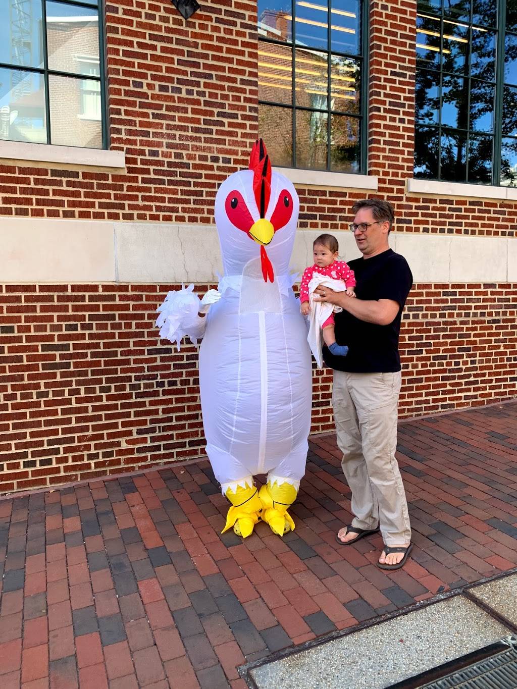 BTW Georgetown | restaurant | 1062 Thomas Jefferson St NW, Washington, DC 20007, USA | 2028498745 OR +1 202-849-8745