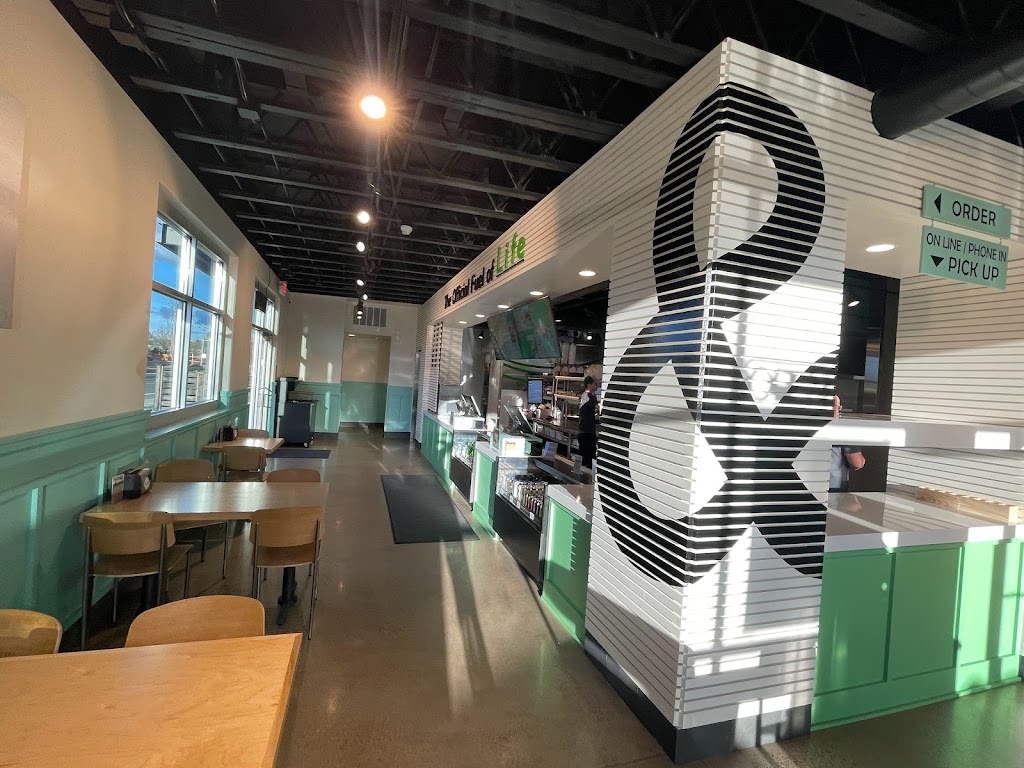 Life & Time: Free Range Fast Food East | restaurant | 1462 NE Cushing Dr Suite #120, Bend, OR 97701, USA | 5417282105 OR +1 541-728-2105