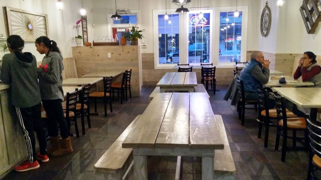 Sin & Grin | restaurant | 353 Main St, Gaithersburg, MD 20878, USA | 3019775595 OR +1 301-977-5595