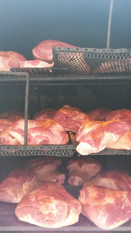 Smokin Franks BBQ | restaurant | 638 Providence Way, Clarksville, IN 47129, USA | 5027626553 OR +1 502-762-6553