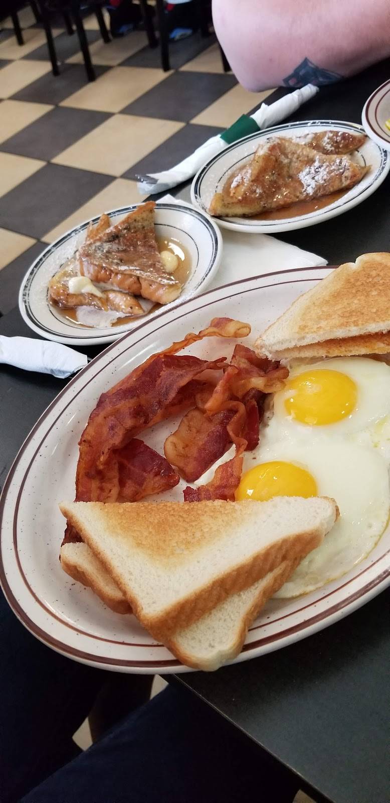 Aris Diner | restaurant | 1425 Frank Rd, Columbus, OH 43223, USA | 6142747747 OR +1 614-274-7747