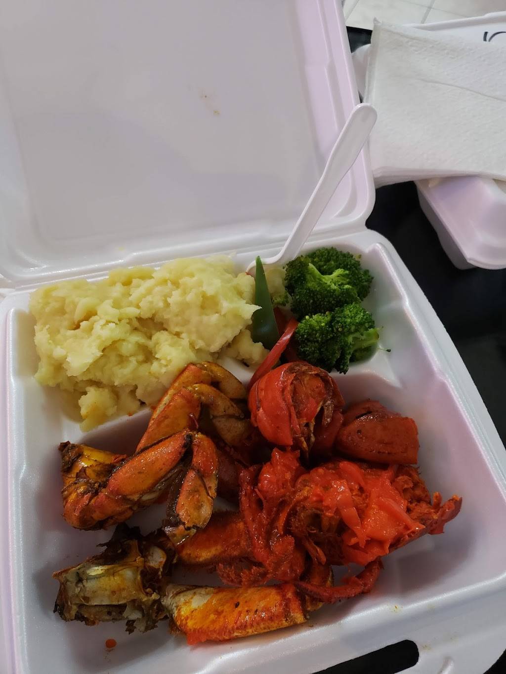 Central Bar & Grill | restaurant | 2007 Lawrence Ave W, York, ON M9N 3V1, Canada | 4169150508 OR +1 416-915-0508