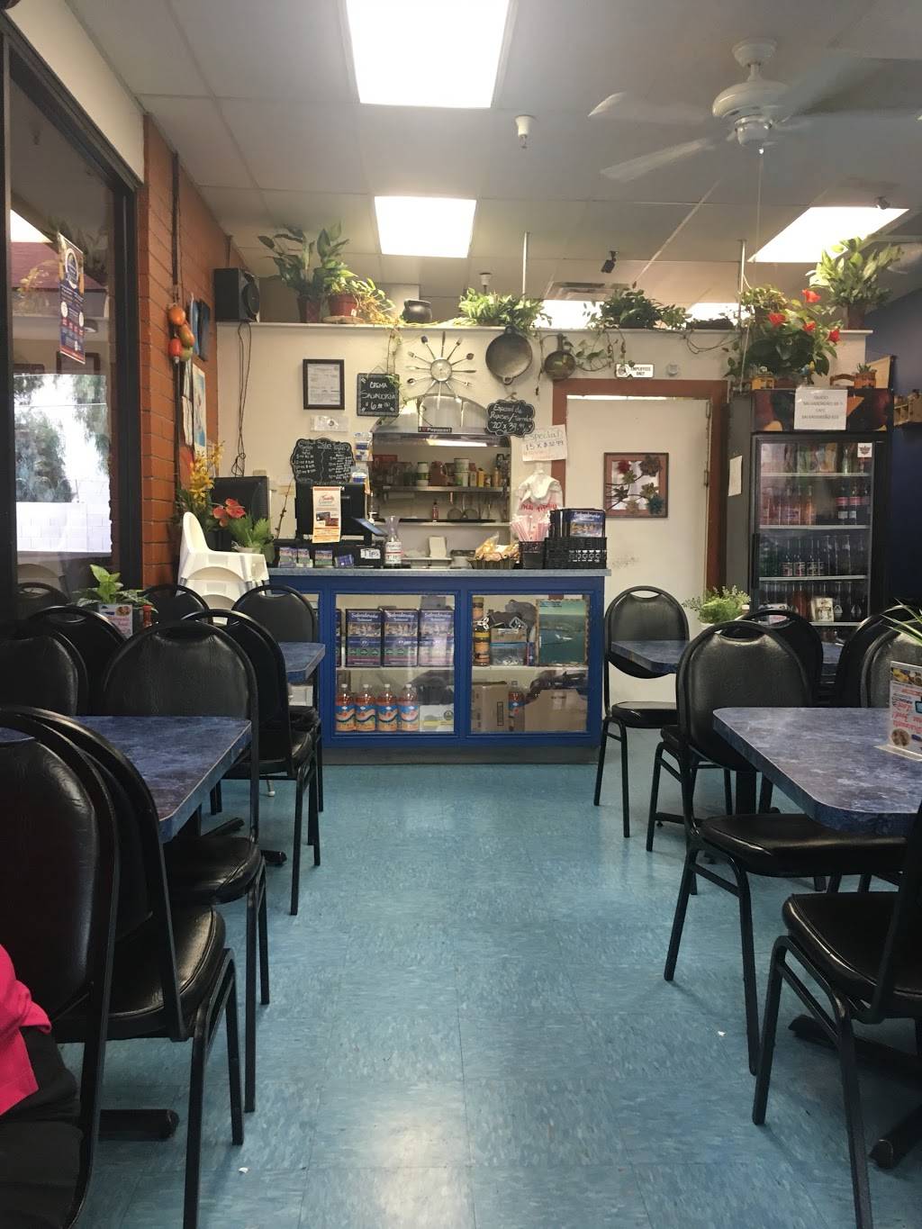 Salvadoreño Restaurant | restaurant | 303 E Southern Ave, Mesa, AZ 85210, USA | 4808351038 OR +1 480-835-1038