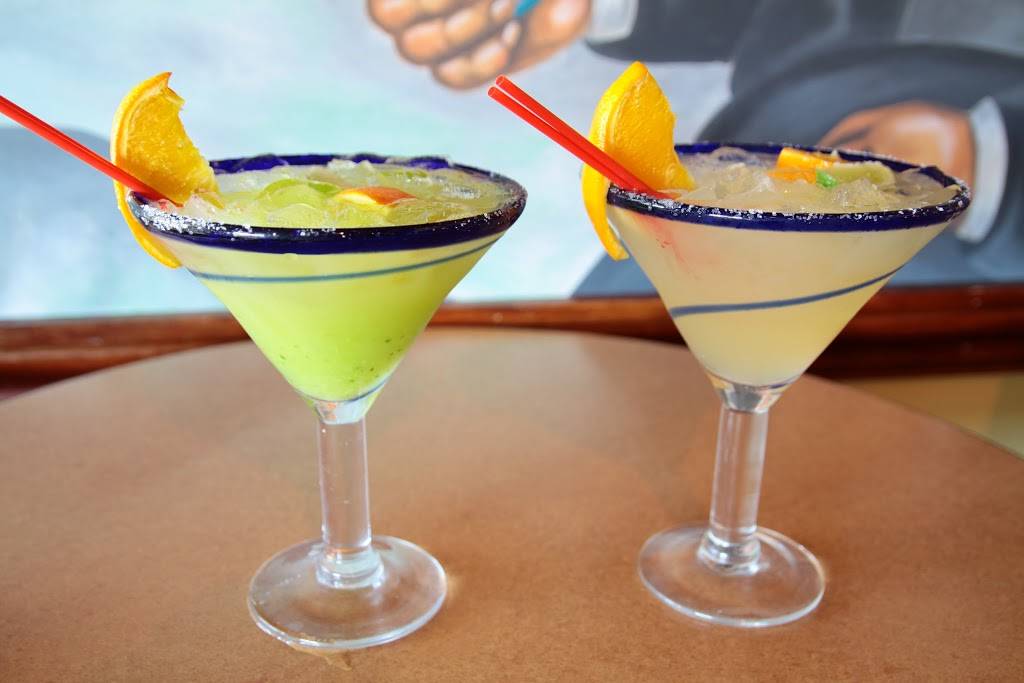 Laredos Restaurant | restaurant | 9797 W Higgins Rd, Rosemont, IL 60018, USA | 8476850673 OR +1 847-685-0673