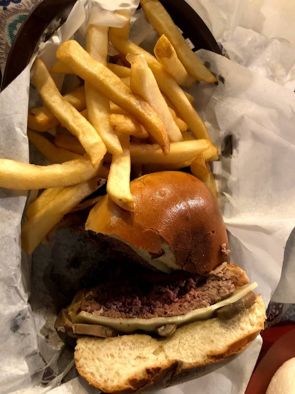 Down On Main | restaurant | 8806 FM 775, Seguin, TX 78155, USA | 8304203398 OR +1 830-420-3398